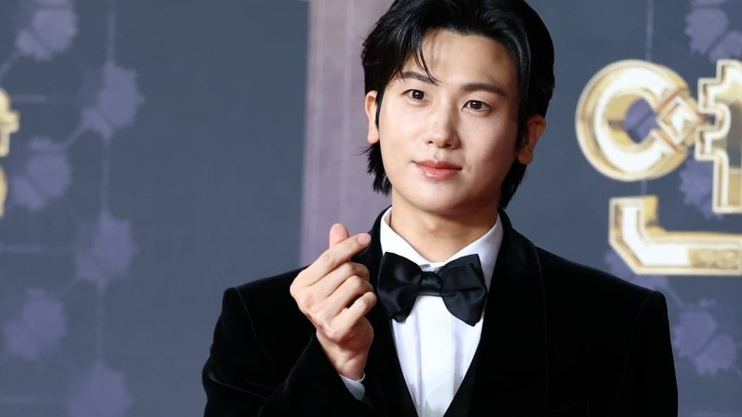 The Actor Behind the Smile: Why Park Hyung-sik's 'Buried Hearts' Is SBS's Most Consequential Drama Bet of Early 2025