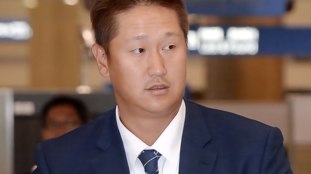 Lee Dae-ho huấn luyện đội có con trai mình trong chương trình bóng chày mới của KBS