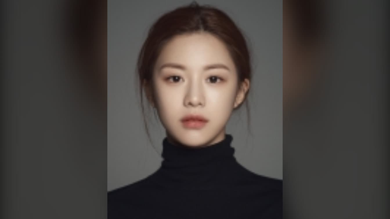 Tại Sao Hàn Quốc Không Thể Ngừng Xem Go Youn-jung — Và Không Chỉ Vì Ngoại Hình
