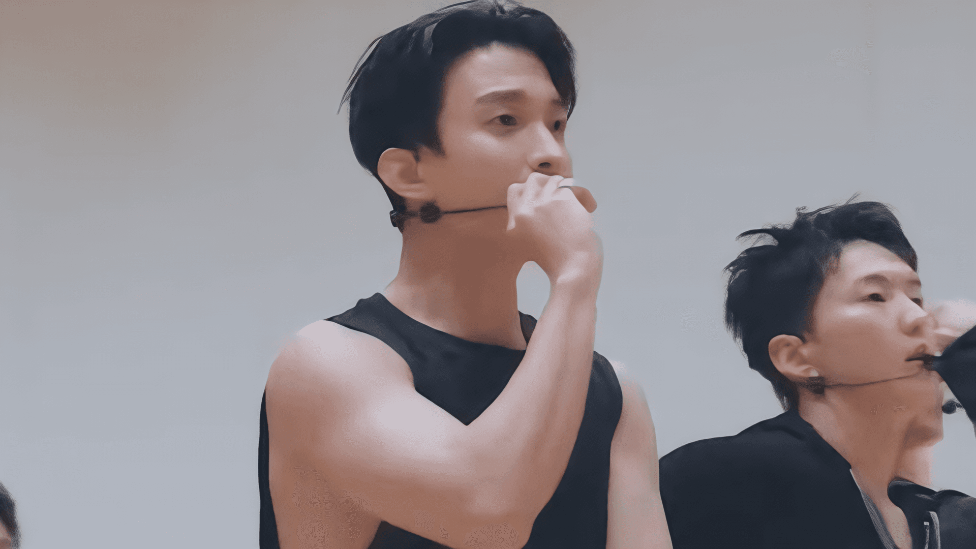 SEVENTEEN mở Listening Party kỷ niệm 10 năm, khởi động tuần lễ HAPPY BURSTDAY
