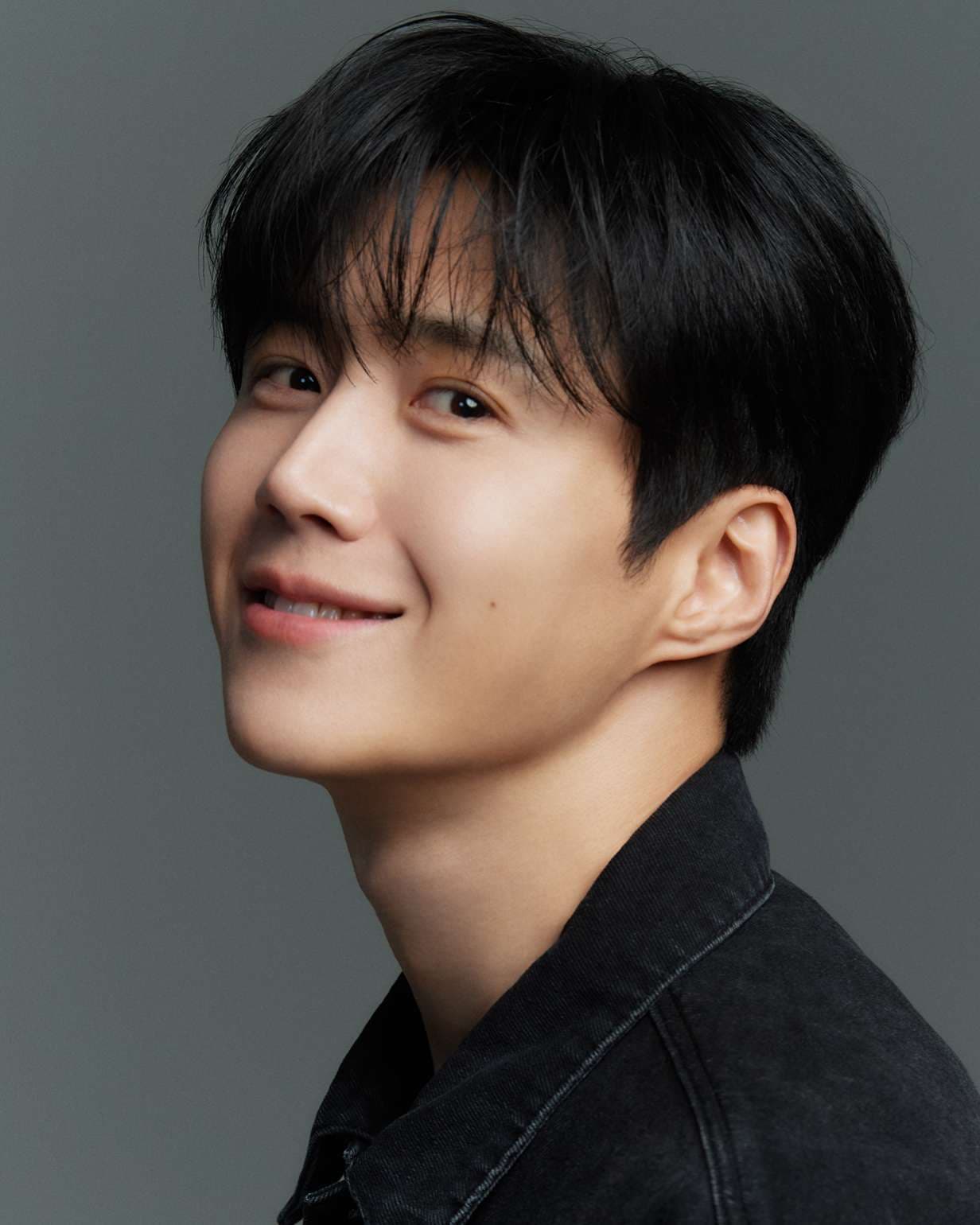 Kim Seon-ho birthday