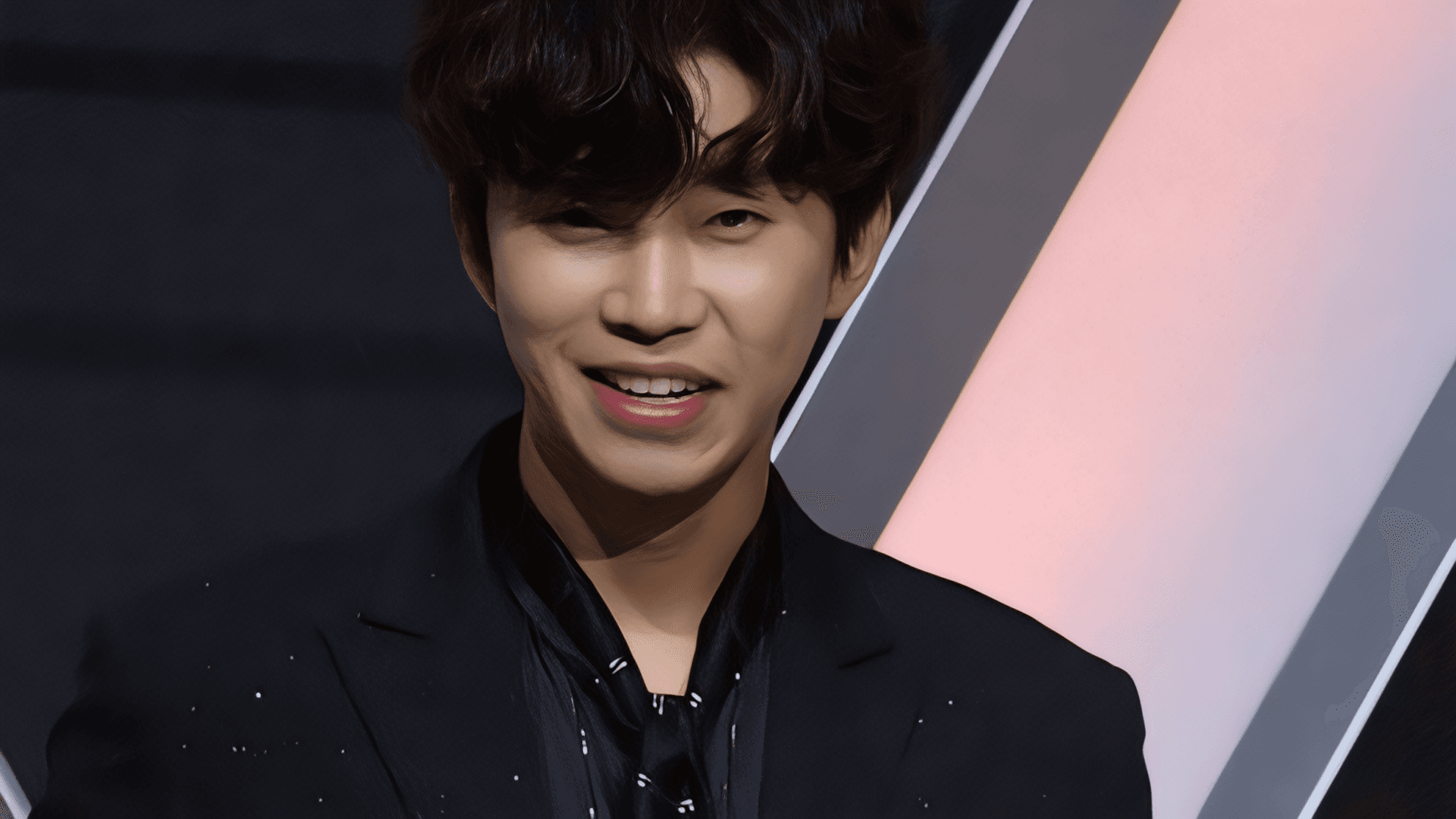 Yang Joon-il Named 42nd Angel and Star as Fans of Him and Lim Young-woong Power School Supply Donations