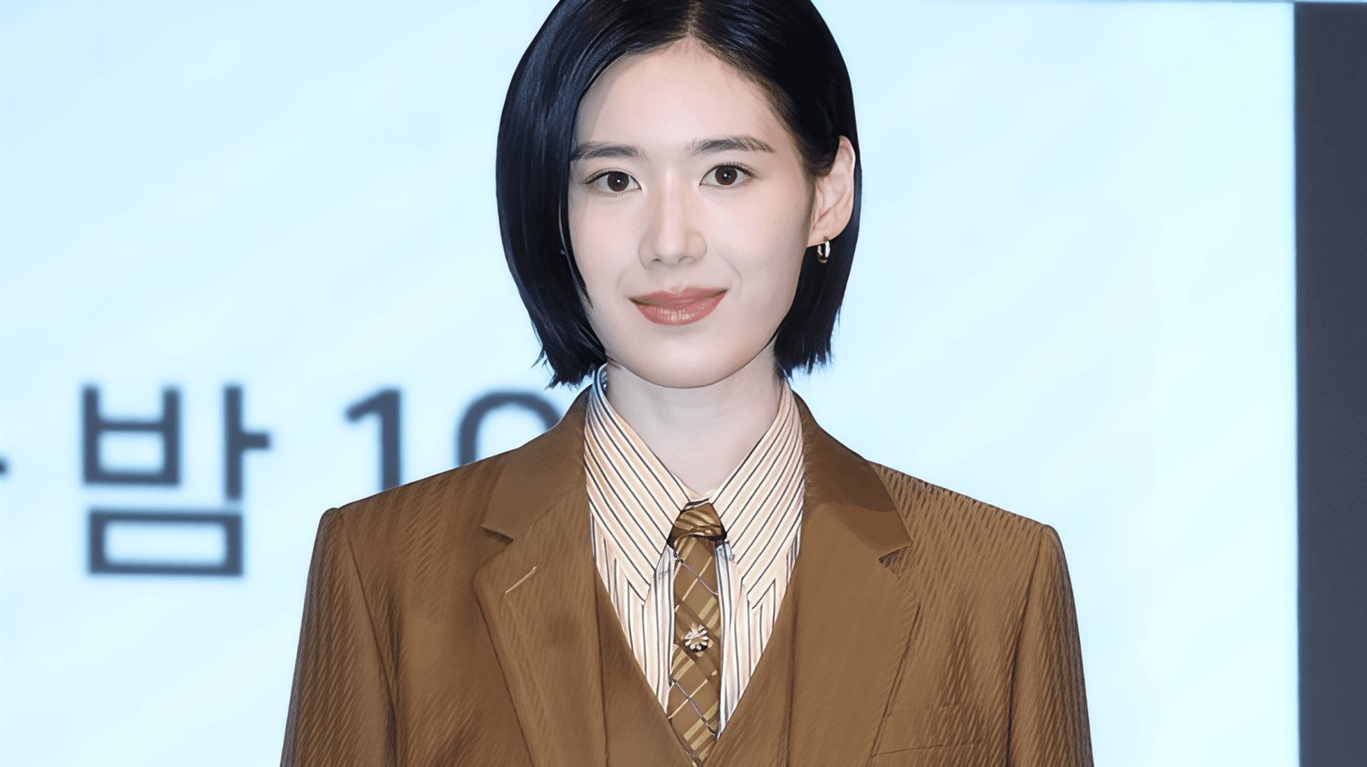 Ba ly do nhan vat cua Yeon Woo-jin trong Honor khien khan gia hoi hop