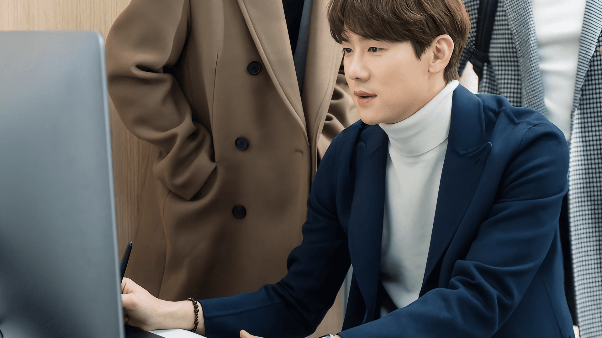Yoo Yeon Seok và Park Jinyoung phát hiện những mối duyên bất ngờ trước thềm ra mắt Shining
