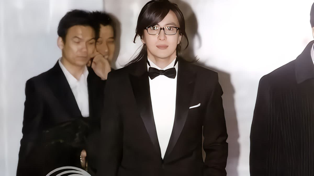 Bae Yong-joon trở lại làng giải trí với động thái đình đám
