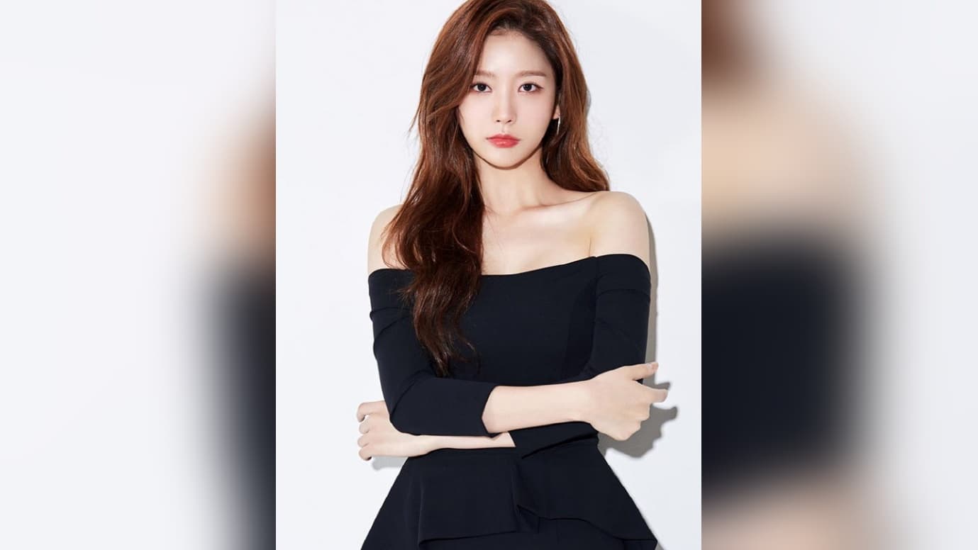 Cựu thành viên Hello Venus Lee Hwagyeom thông báo đám cưới vào tháng 3
