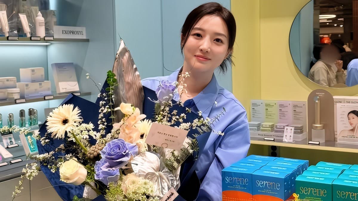 Tin tức về em bé của Kim So-young khiến cả Hàn Quốc rơi lệ