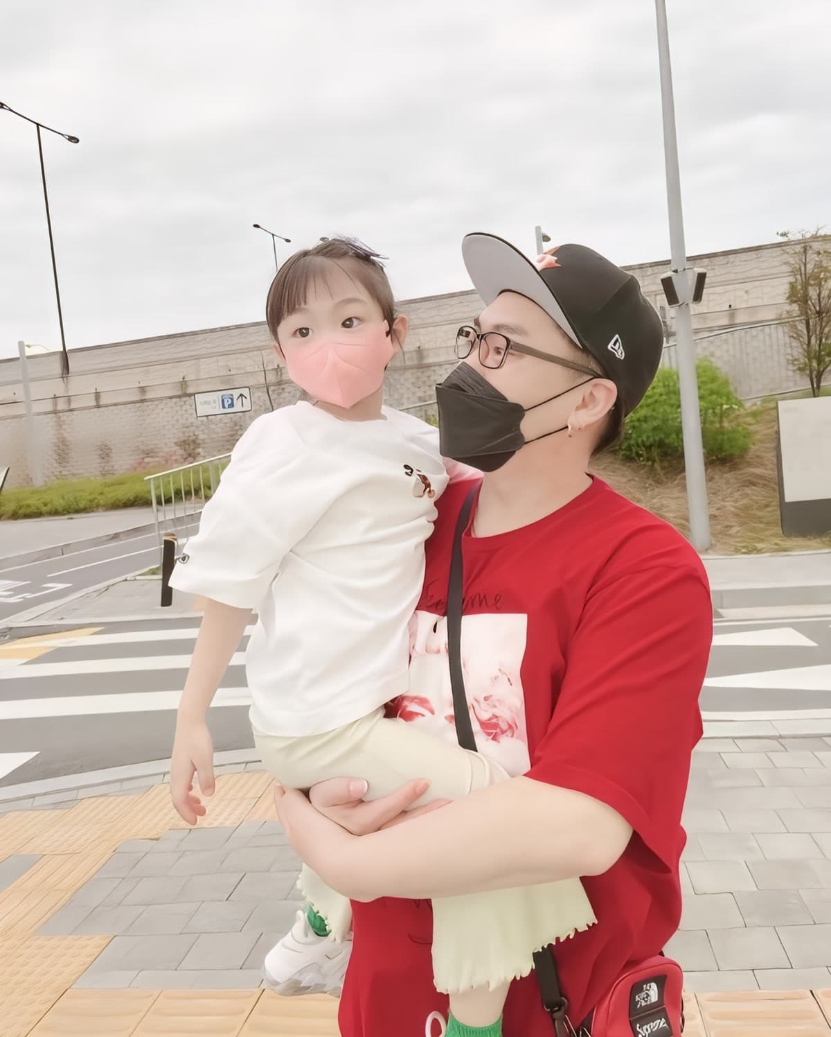 Moon Hee-jun’s Kids Planned a Birthday Surprise That Left Wife So Yool Speechless in Tears